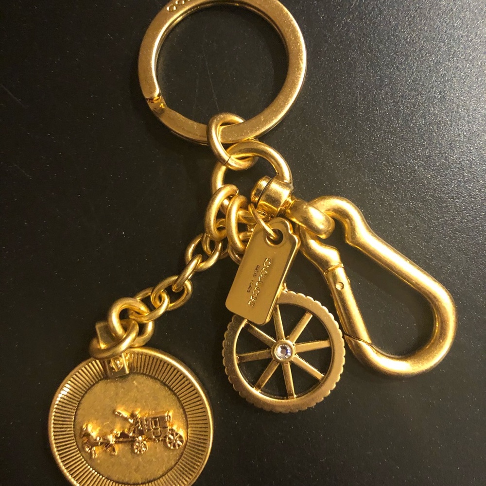 NWT Beautiful coach gold keychain new in box